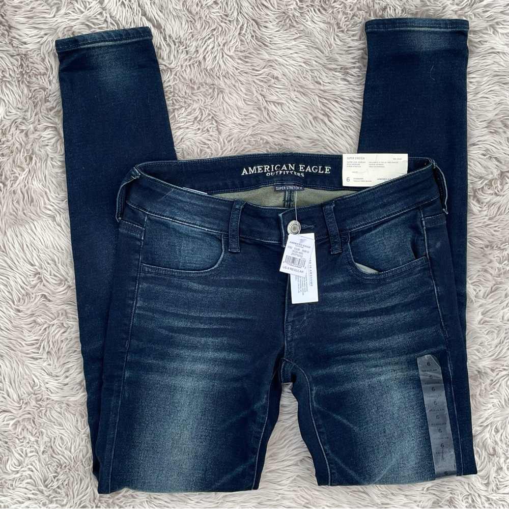 💥American Eagle Outfitters | Women's Super Stretch Jeggings in Dark Blue